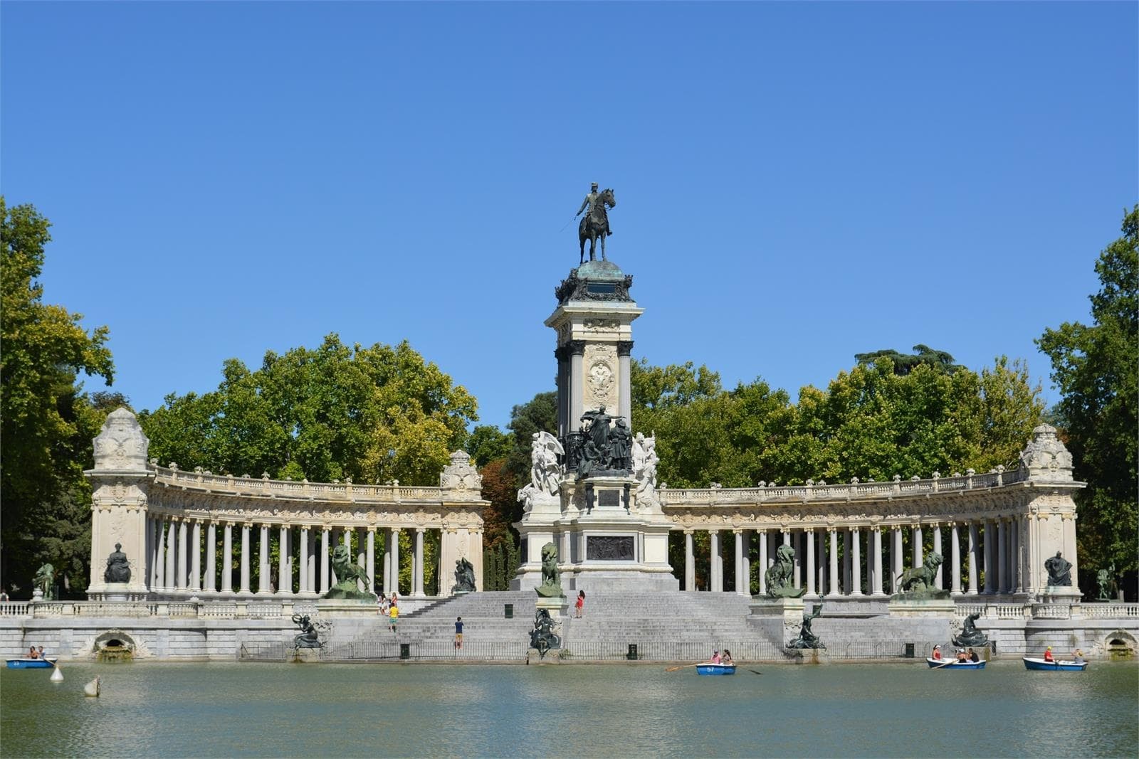 Agencia de viajes en Vilagarcía: preparamos tu escapada nacional y/o internacional - Imagen 2