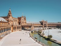 ¡Conoce Sevilla en el Puente de La Constitución!